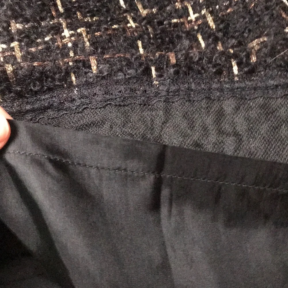 NWOT. Tweed J McLaughlin Skirt. Fabulous! Wool & mohair, w metallic thread.Sz 4.